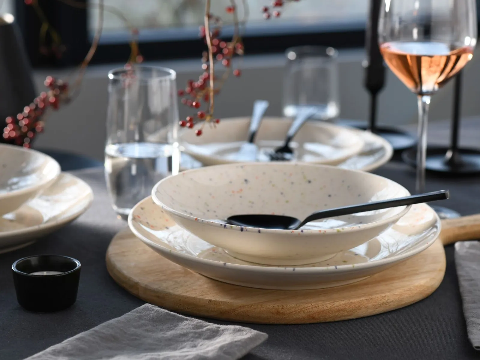 Creatable Geschirrset|Teller|Confetti - Tellerset 12-tlg - Hellblau