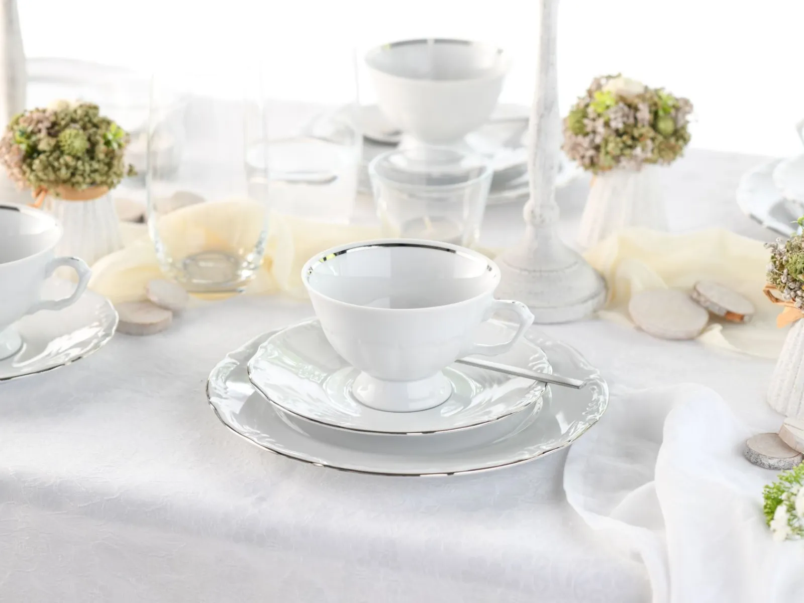 Creatable Geschirrset|Maria Theresia - Kaffeeservice 18-tlg - gold