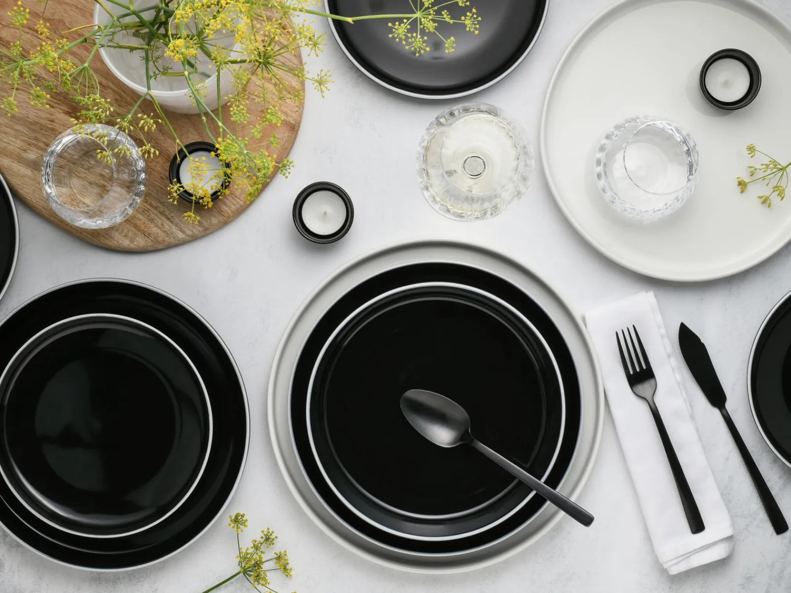 Creatable Geschirrset|Teller|Nordic Gourmet - Tellerset 18-tlg - Schwarz