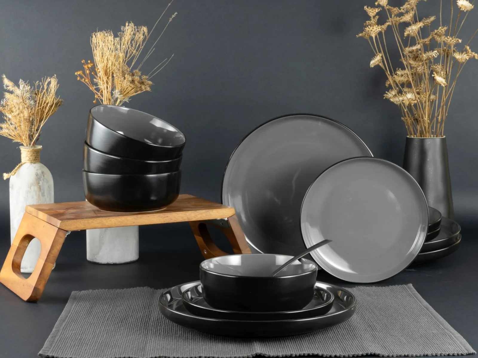 Creatable Geschirrset|Teller|Nordic - Tellerset 12-tlg - Cool Black