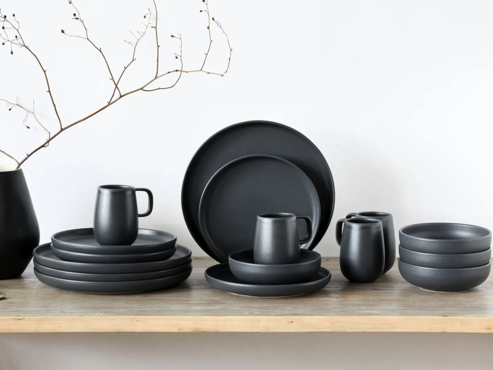 Creatable Geschirrset|Uno - Kombiservice 16-tlg - Black